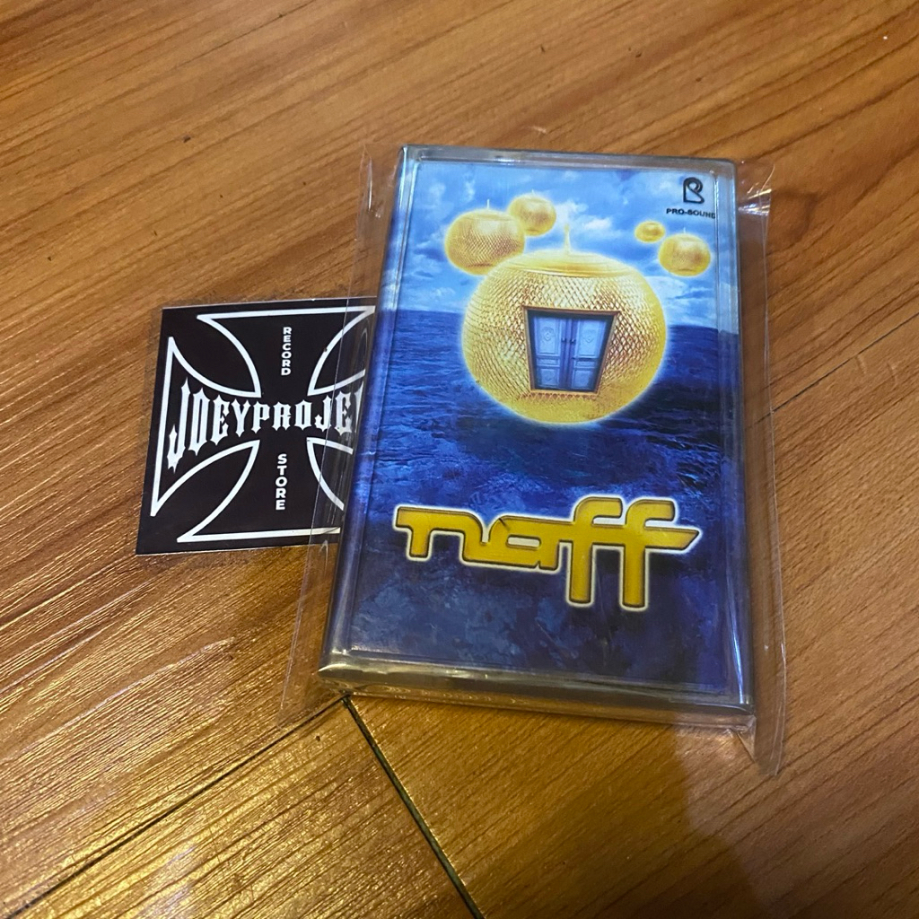 kaset naff - self tittled
