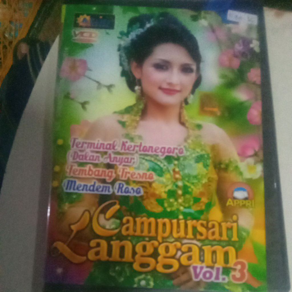 VCD CAMPURSARI LANGGAM VG26