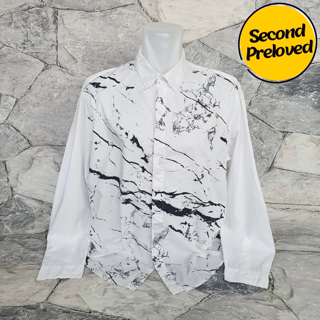 Baju Kemeja Panjang GUESS - Size 3XL / LD 61 cm - Original - Used