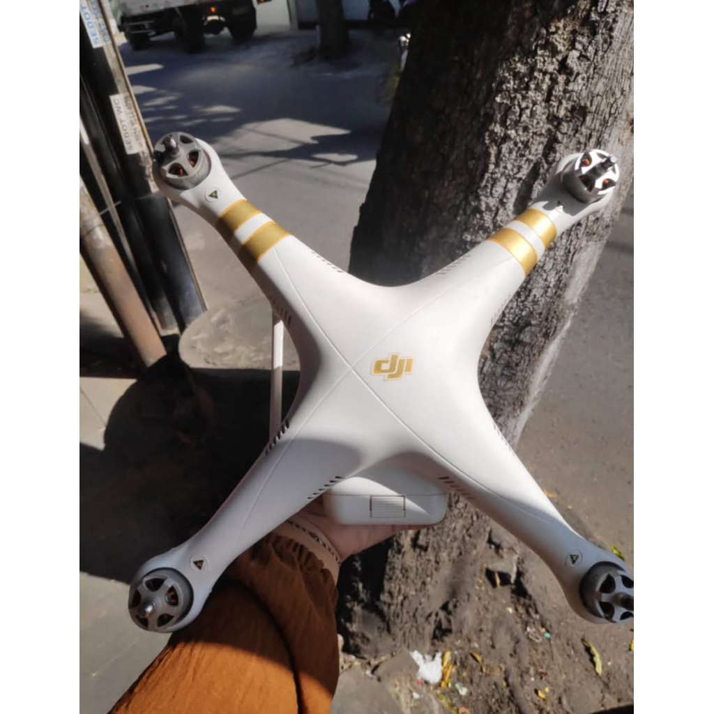 DRONE DJI PHANTOM 3 PRO SECOND
