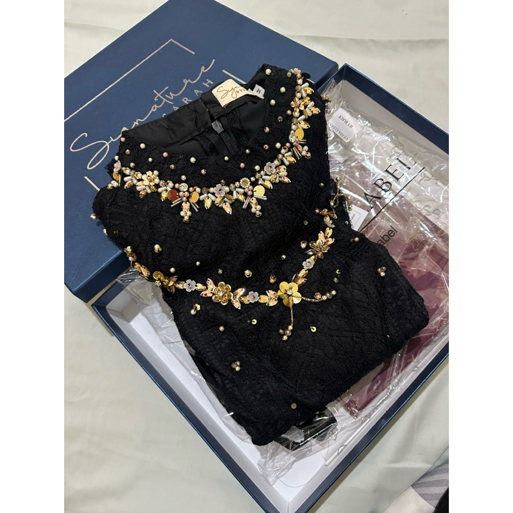 preloved PL STL sarah the label vierra kebaya black size M