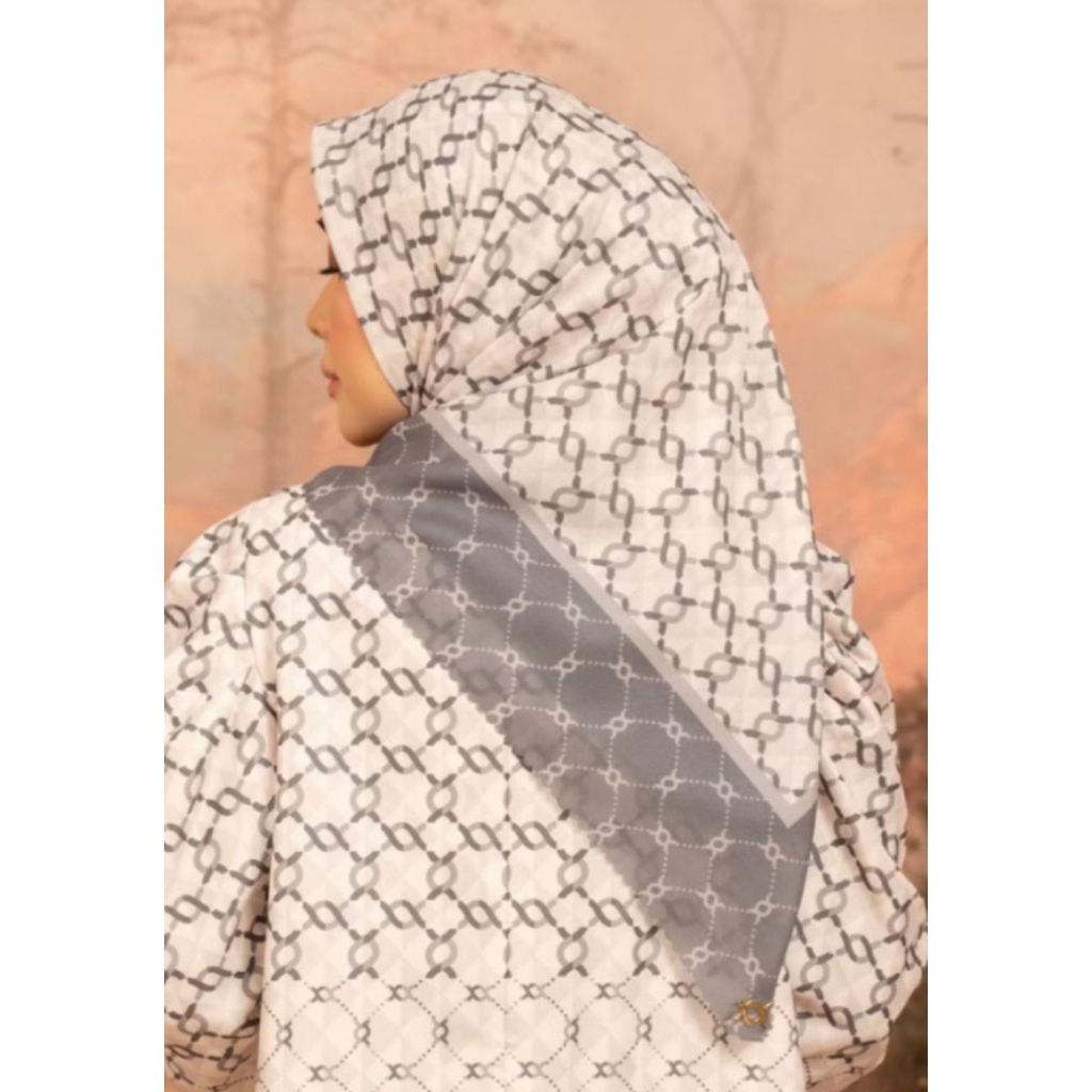 New Monogram wearing klamby calya series Pavement