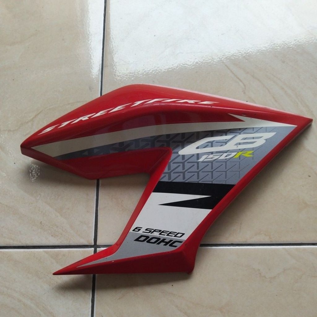 cover shroud inner cover sayap kiri CB150R LED CB 150R LED ORI