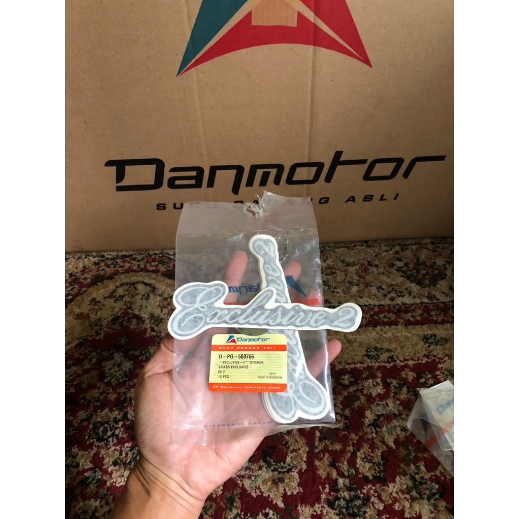 STICKER STIKER TEPONG BOX VESPA EXCLUSIVE PXE PX ORIGINAL DANMOTOR