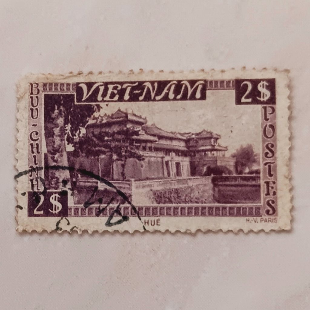 (OG) Perangko Vietnam Selatan 1951 Native Landscapes - Imperial Palace, Huế 2 piastre Used