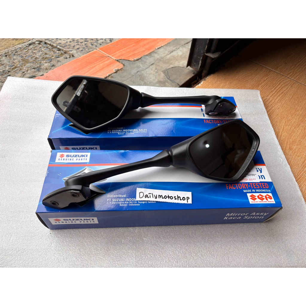 Kaca Spion Mirror Assy Suzuki GSX R 150 Original