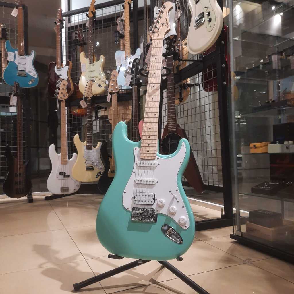 Aria Pro II STG-004/M Electric Guitar SFGR (Surf Green)