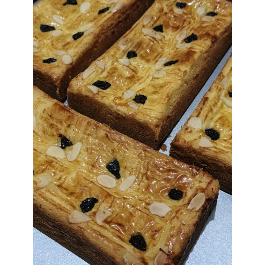 Lekker Holland Butter Cake 20x10