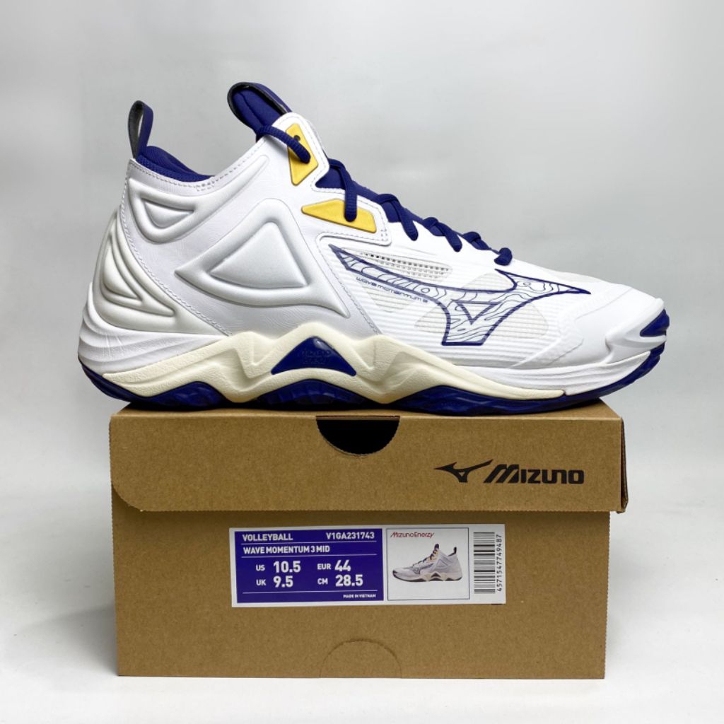 Sepatu Volly Mizuno Wave Momentum Terbaru Sepatu Mizuno Wave Momentum 3 Mid Sepatu Voly Pria Sepatu 