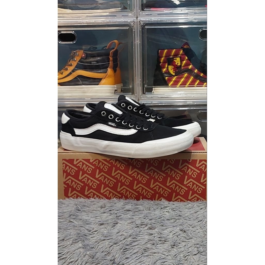 Vans Chima Pro 2 Youth Black White size 40,5