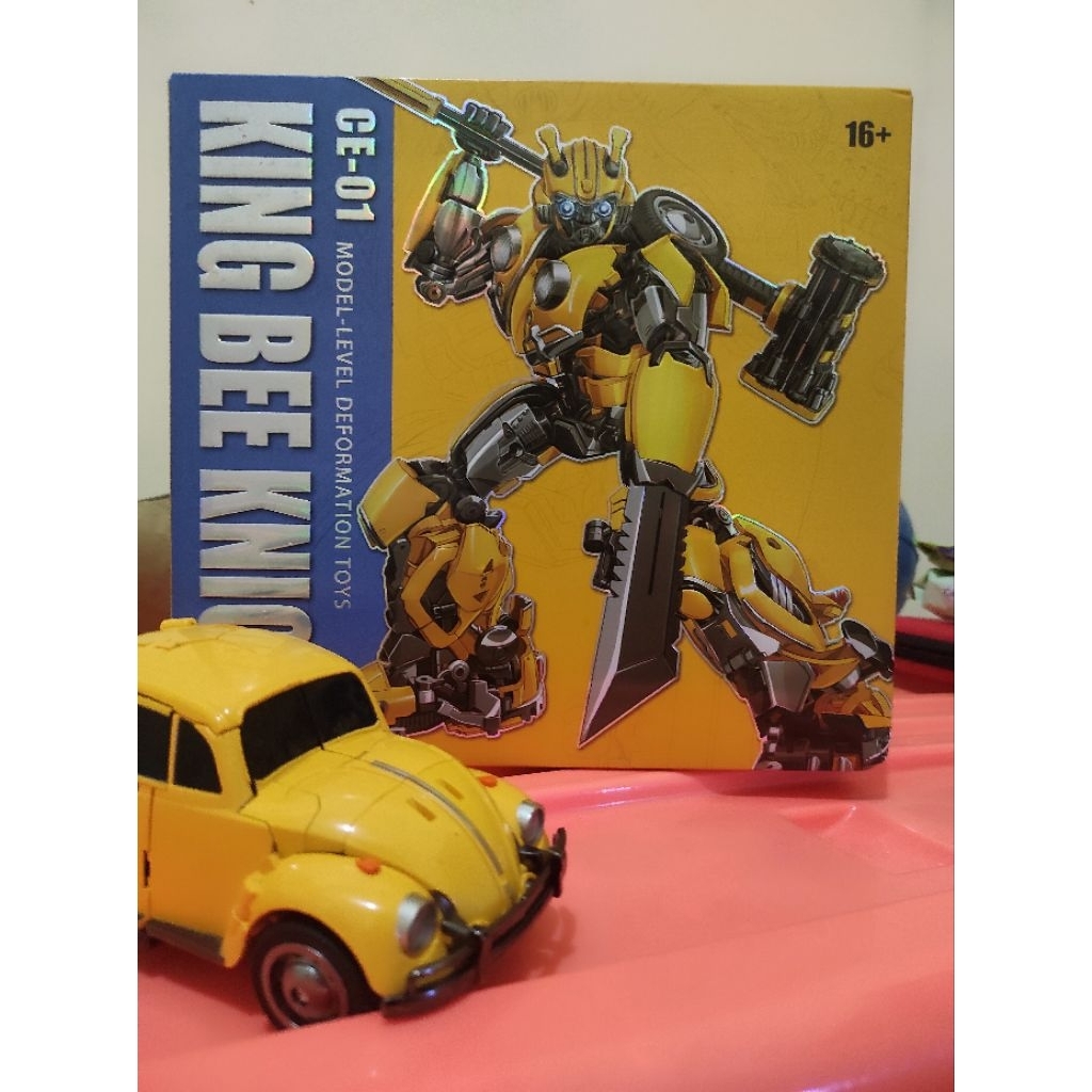 Transformers Cyber Era CE-01 King Bee Knight Bumblebee