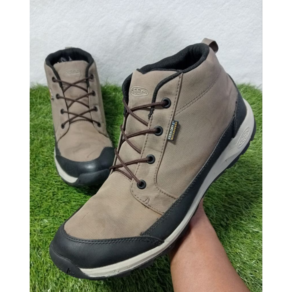 Sepatu Outdoor Hiking KEEN waterproof Mid Cut