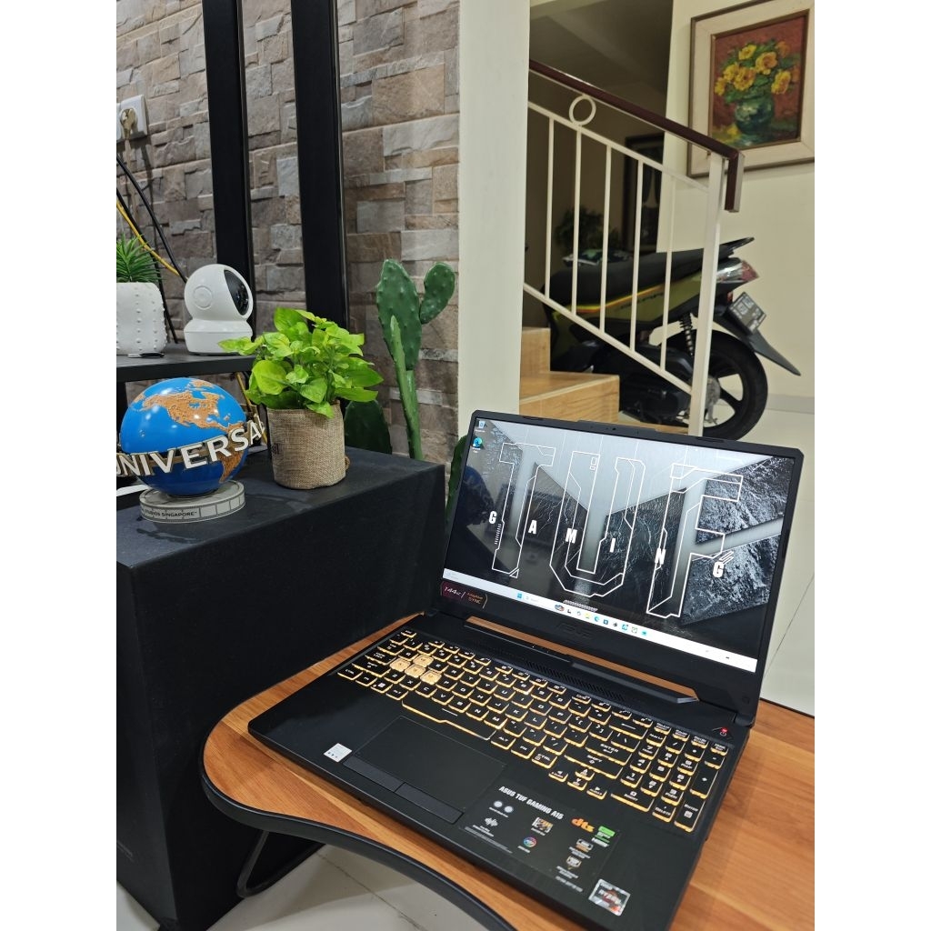Laptop Asus TUF FA506NC Ryzen 7 7435HS RTX3050 x rog msi