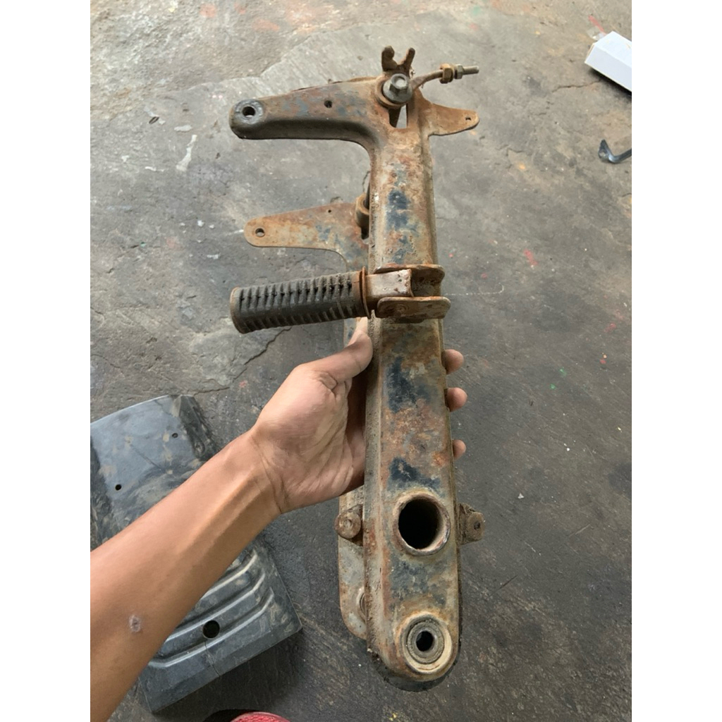 swing arm supercub c700/c800