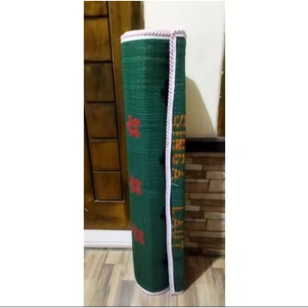 Tikar plastik/Tikar gulung 6 meter x lebar 1 meter. SINGA LAUT.
