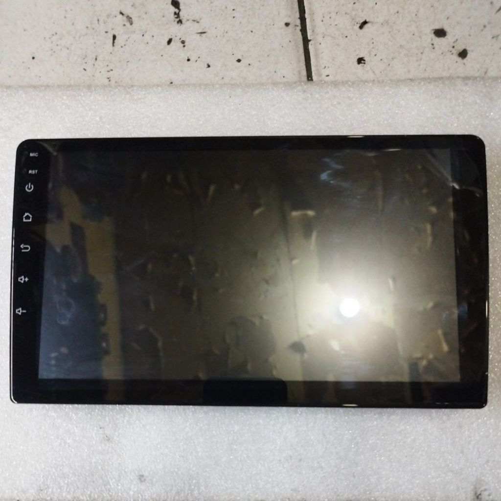 LCD plus touchscreen frame head unit android 9 inch