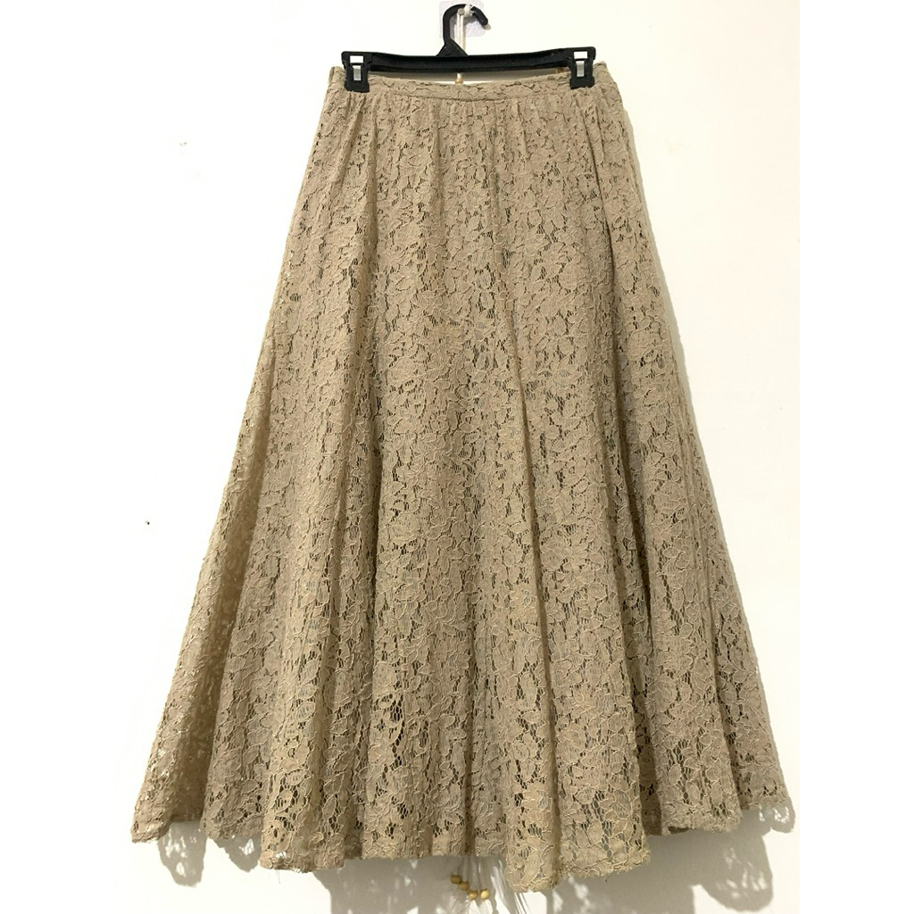 SOLD ROK BRUKAT (earth music) + ADMIN