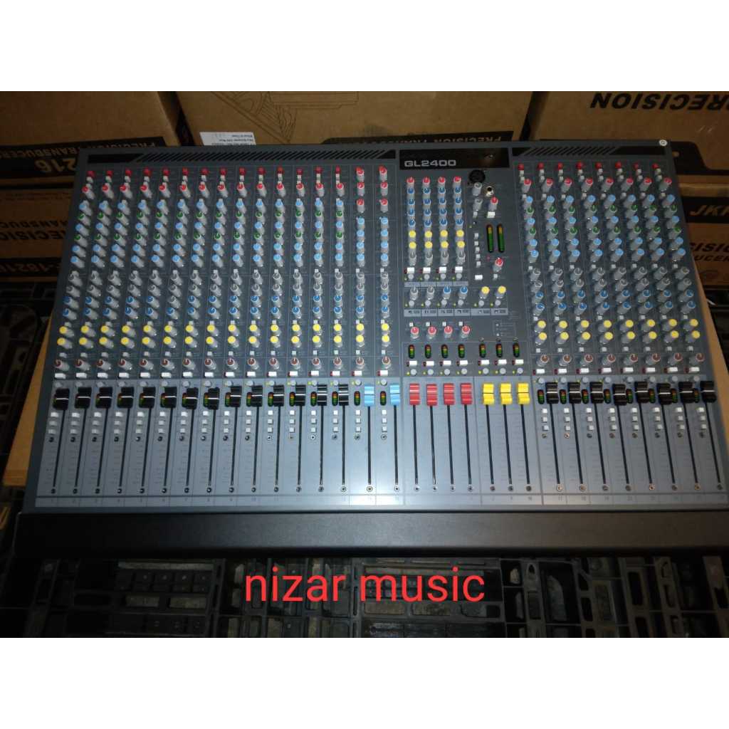 Mixer Audio Allen & Heath GL 2400 / 424 Mixer  24 Channel GL 2400 / GL 2400