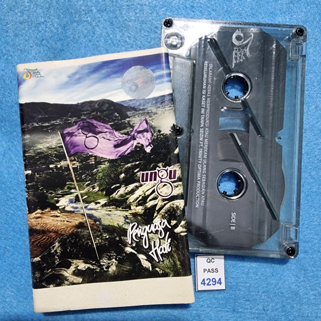 Kaset pita Ungu / Penguasa Hati