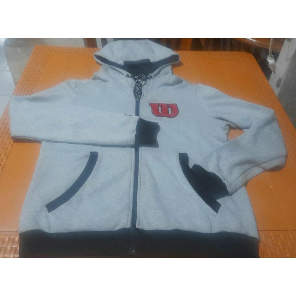 Jacket bertopi merk WILSON