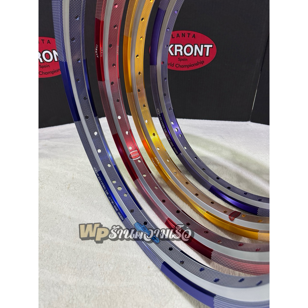 VELG AKRONT WORLD CHAMPIONSHIP R17 140x140 model catur motif bintik