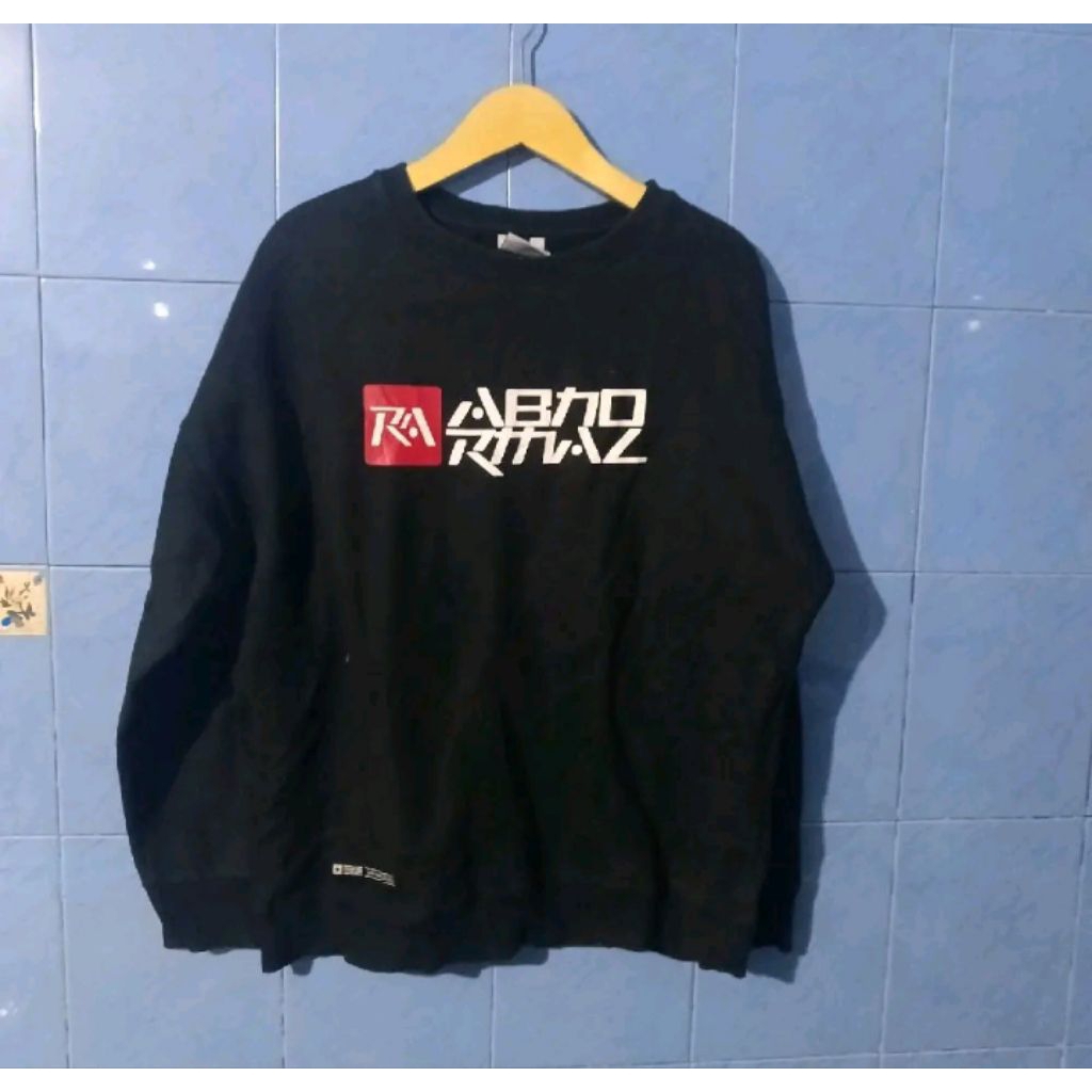 crewneck brand abnormal thing