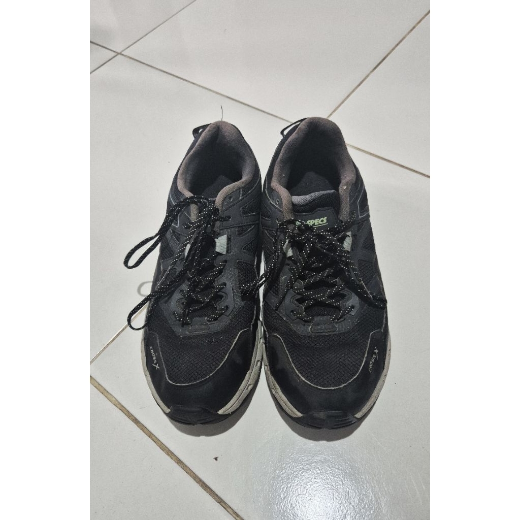 Sepatu outdoor gunung hiking Prospecs size 42