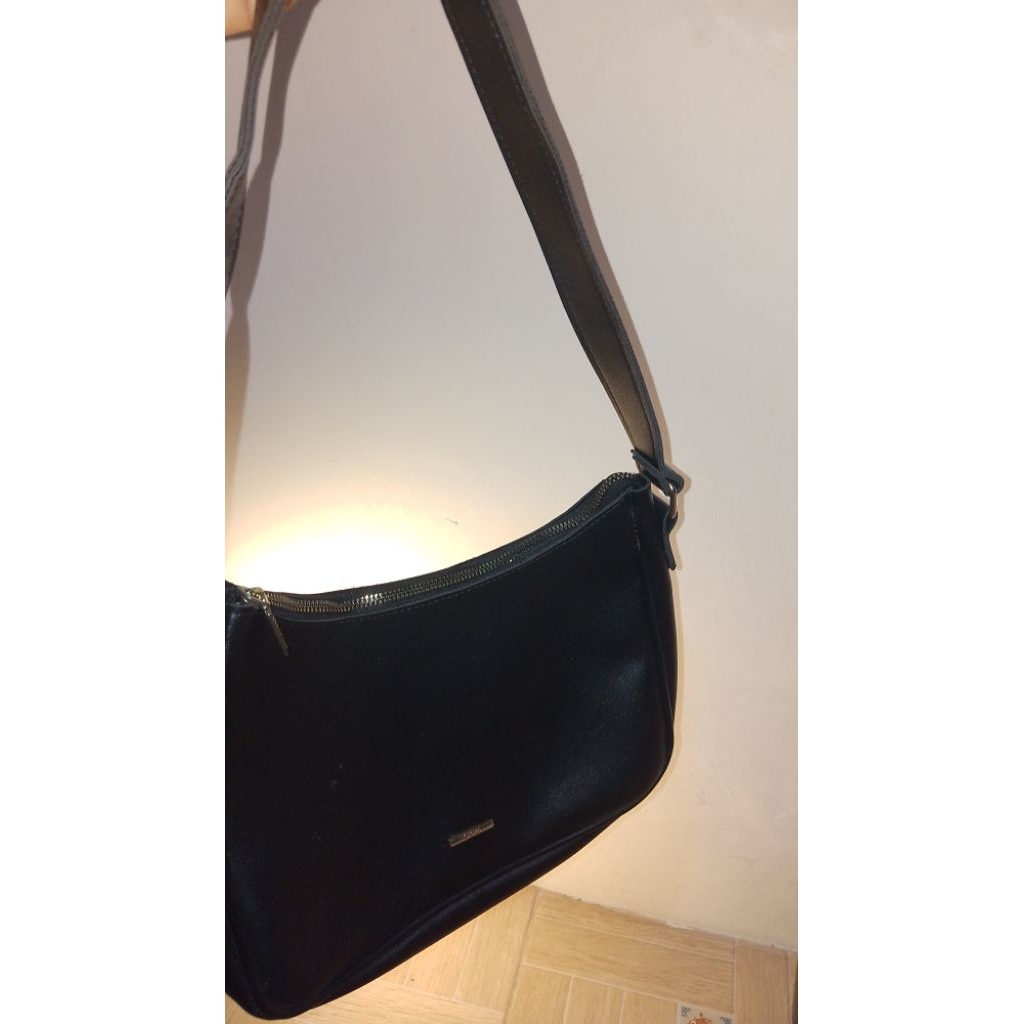 Flicka Black Tas Bahu selempang Wanita