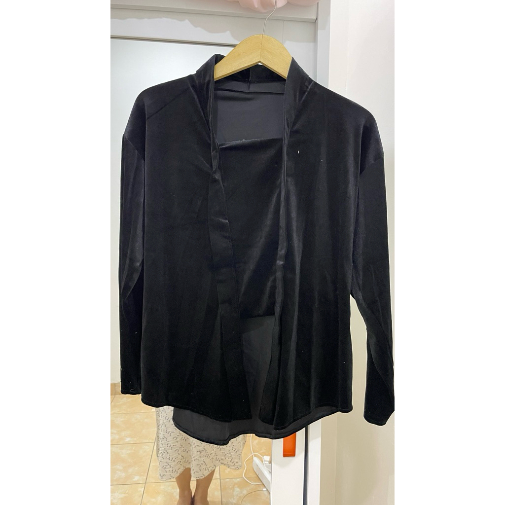 Baju bekas / baju preloved / kebaya bludru