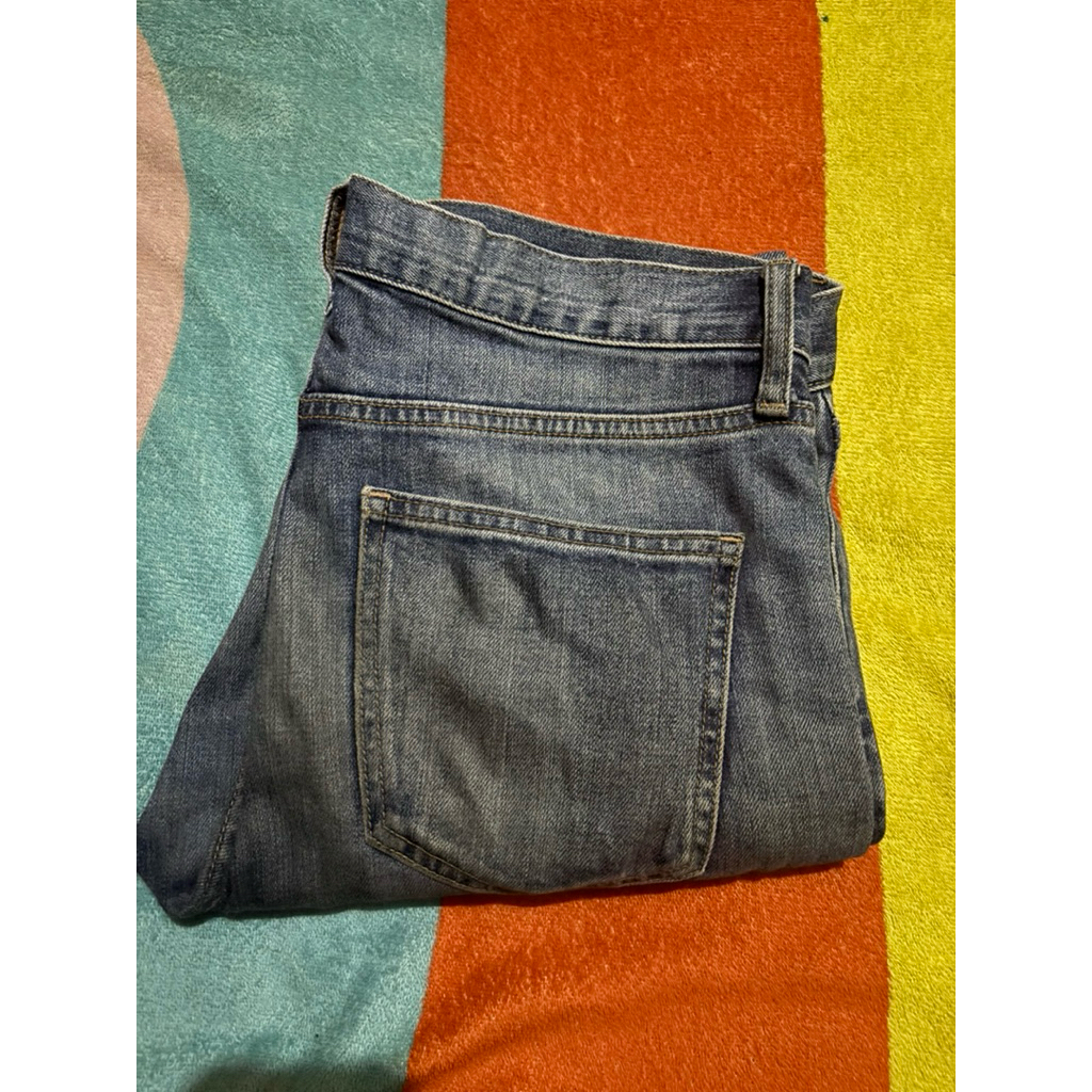 UNIQLO SELVEGE BLUE WASH SIZE 32