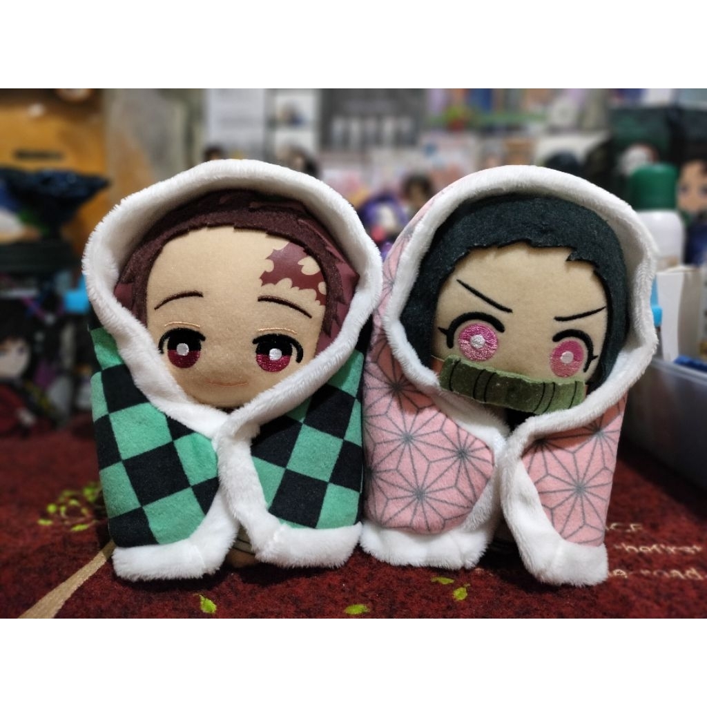 (READY BANPRESTO) DEMON SLAYER TOMONUI WITH COVER TANJIRO AND NEZUKO, TOMIOKA GIYUU KEYCHAIN AND KOC