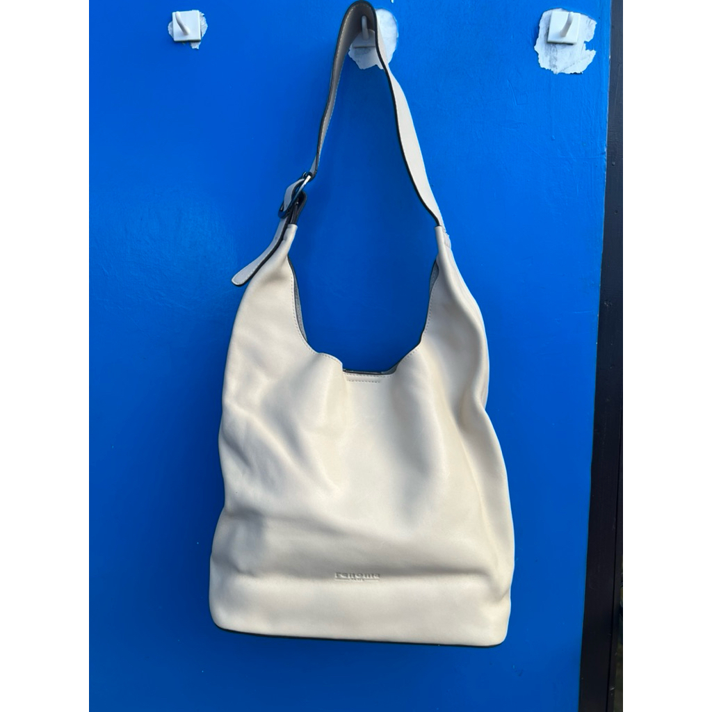 Tas kulit hobo renoma shoulder bag preloved