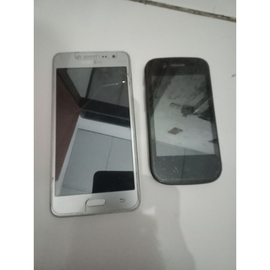 Hp Samsung J2 Prime dan Hp Advan mati total. Lcd masih bagus