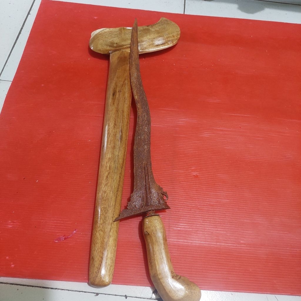 keris jangkung sepuh komplit warangka
