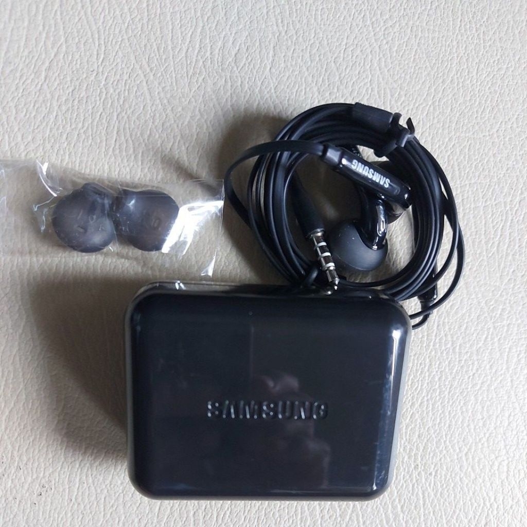 Headset Earphone Samsung Galaxy A71 - S20 Original Bawaan