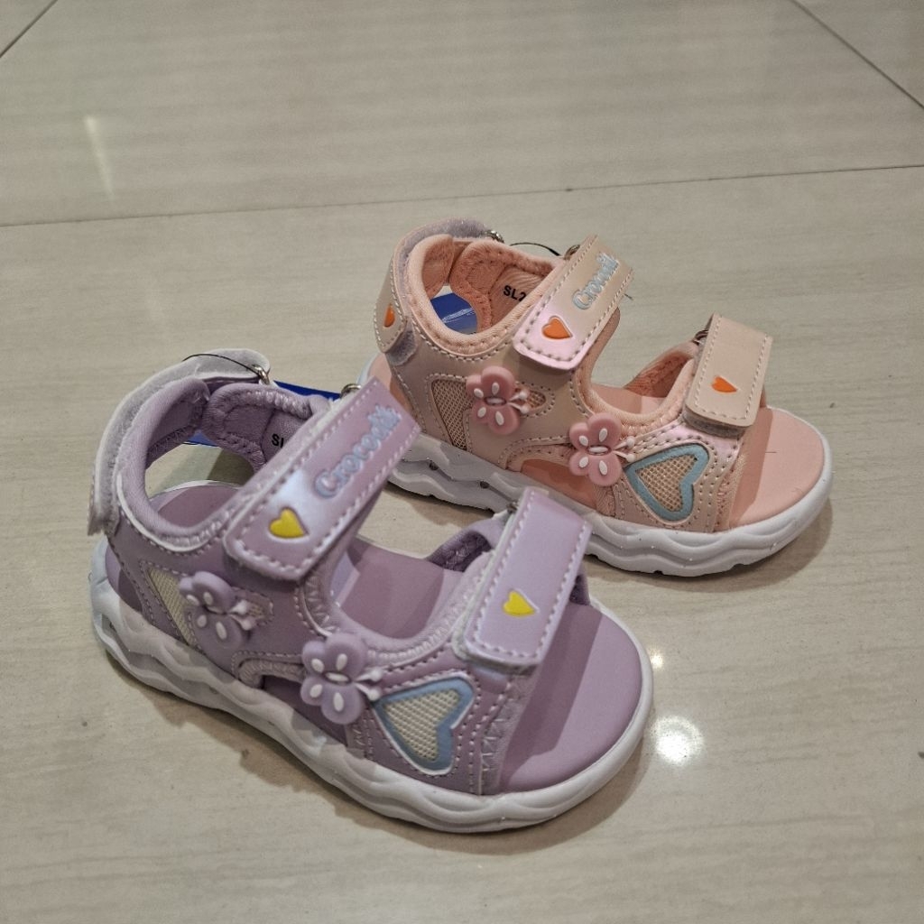 CROCODILE Sepatu sandal lampu anak perempuan model velcro size 22-28