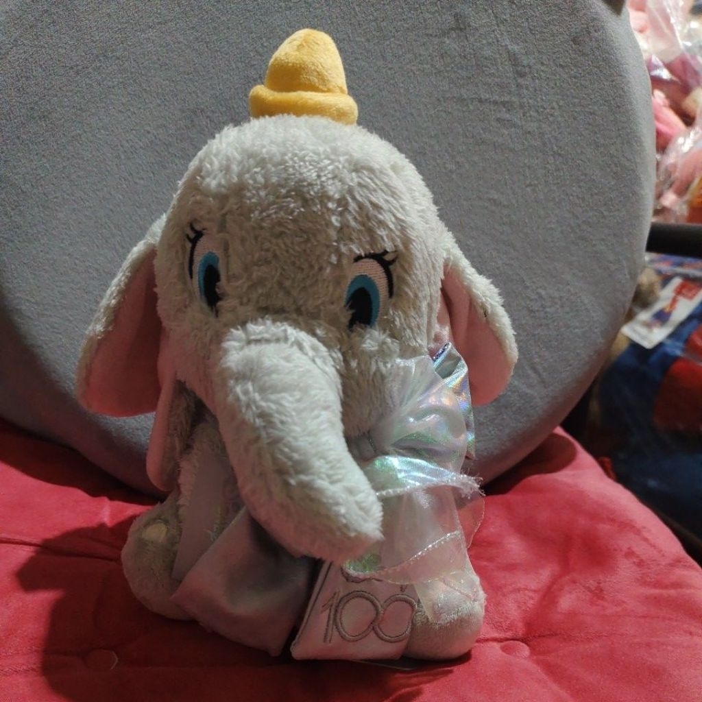 boneka gajah dumbo ukuran S edisi khusus Disney100 tag ori