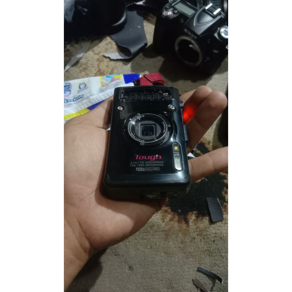 OLYMPUS TOUGH TG-2