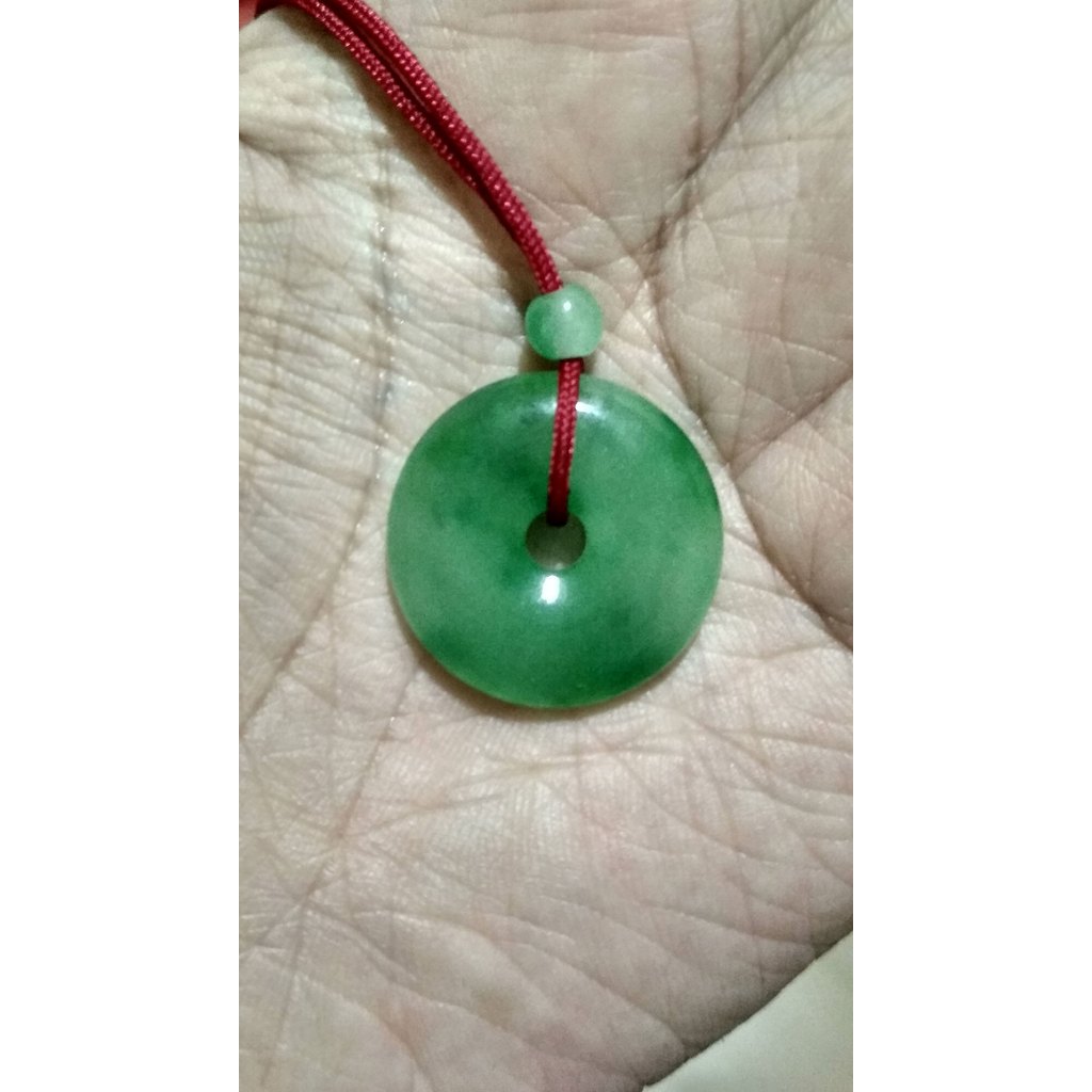 Liontin Giok Hetian Koin