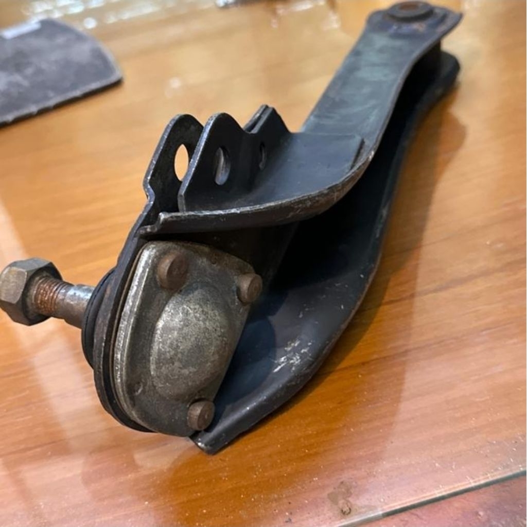 Arm suspension lower right Fiat 125 & Fiat 1300