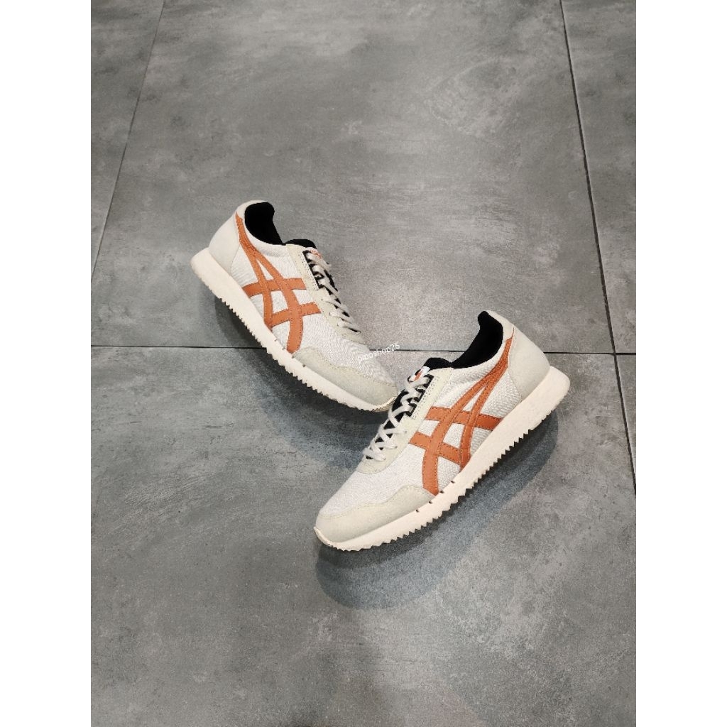 Onitsuka Tiger Dualio White Beige Orange. Size 40,5 insol 25,5