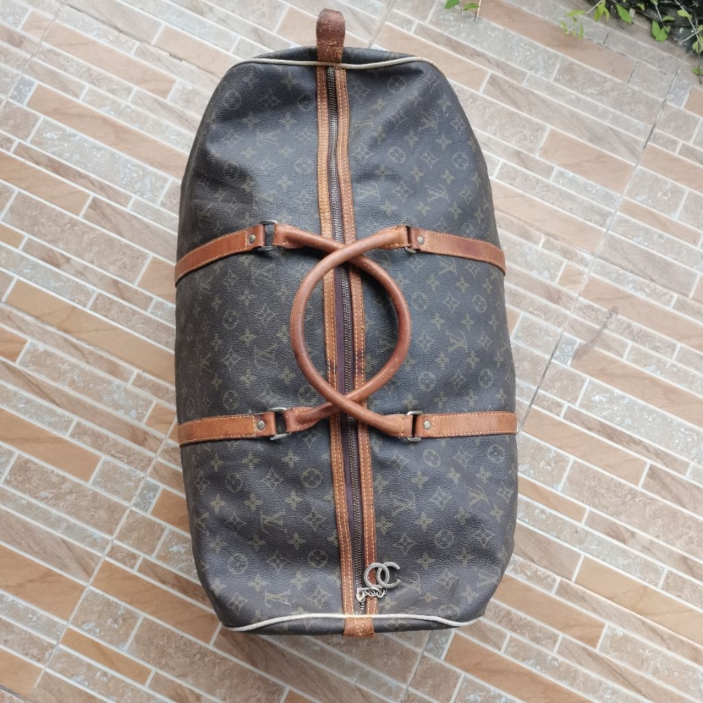 1340. TAS MINGGAT LV KULIT ASLI BESAR  PRELOVED