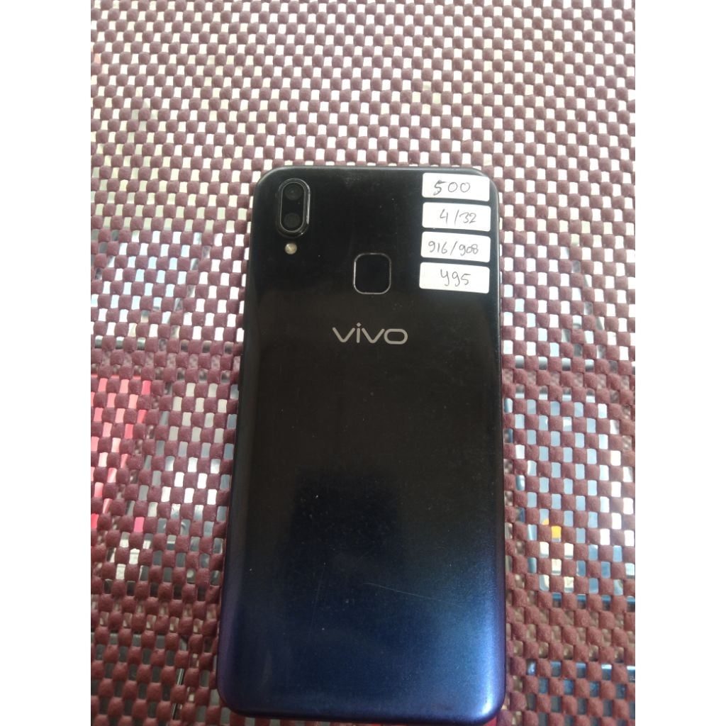 vivo y95 ram 4/32 batang hp siap pakai, lecet pemakean