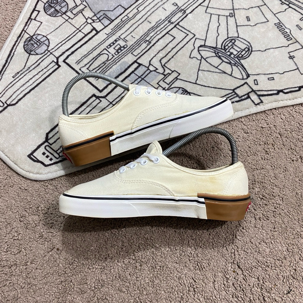 Vans Authentic Gum sold