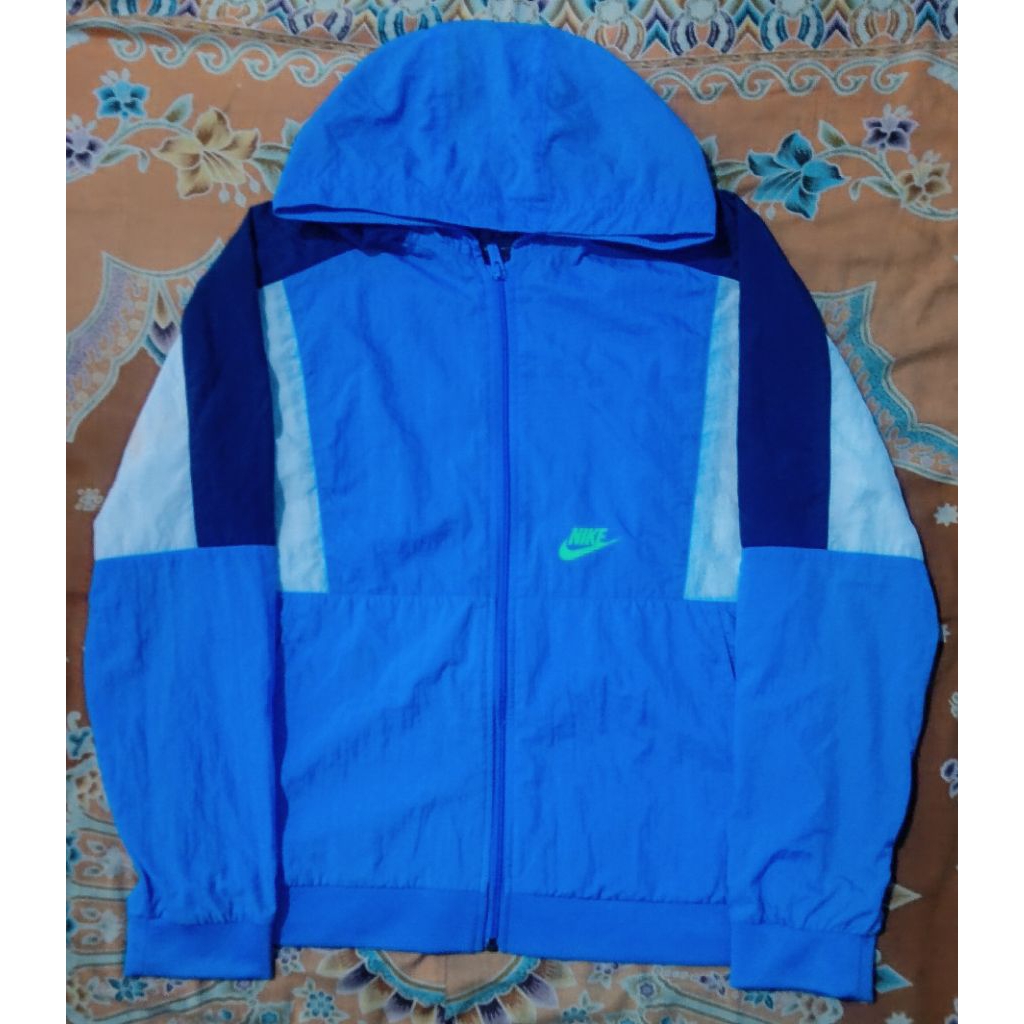 Jaket Windbreaker Nike Vintage Big Logo ColorBlok