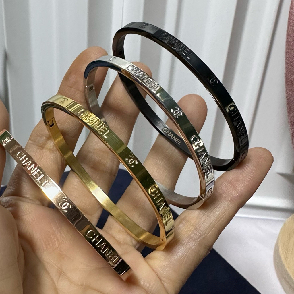 tabita Gelang titanium bangle model oval