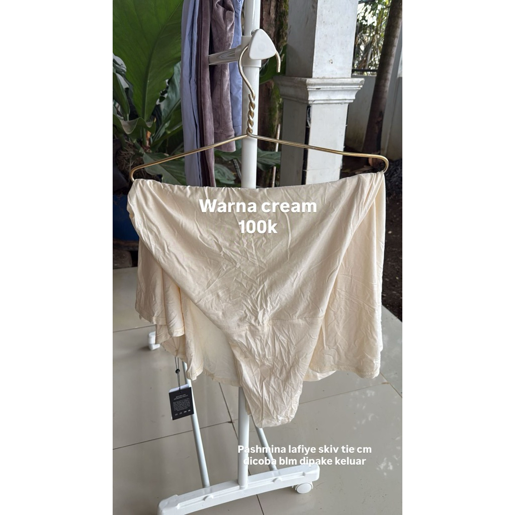 Pashmina Lafiye Cream & Blush Preloved