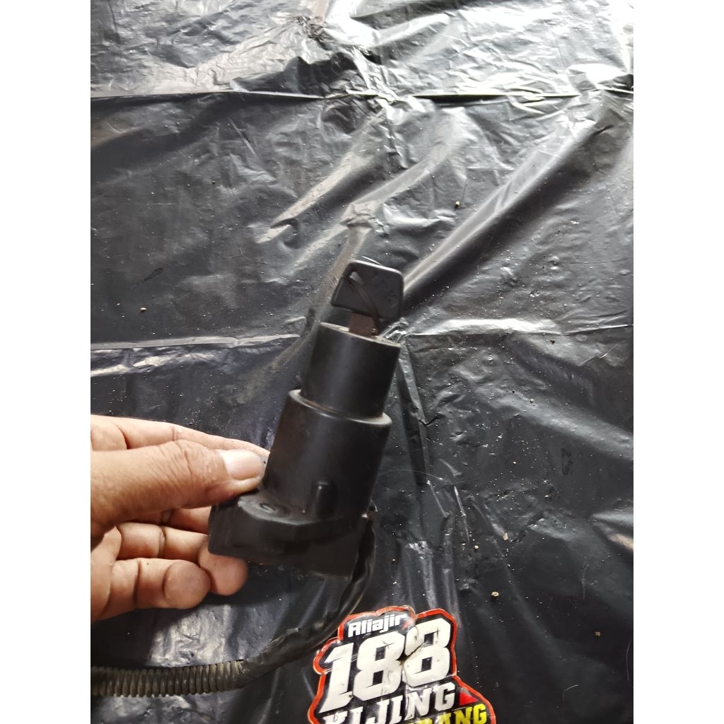 kunci kontak ninja r