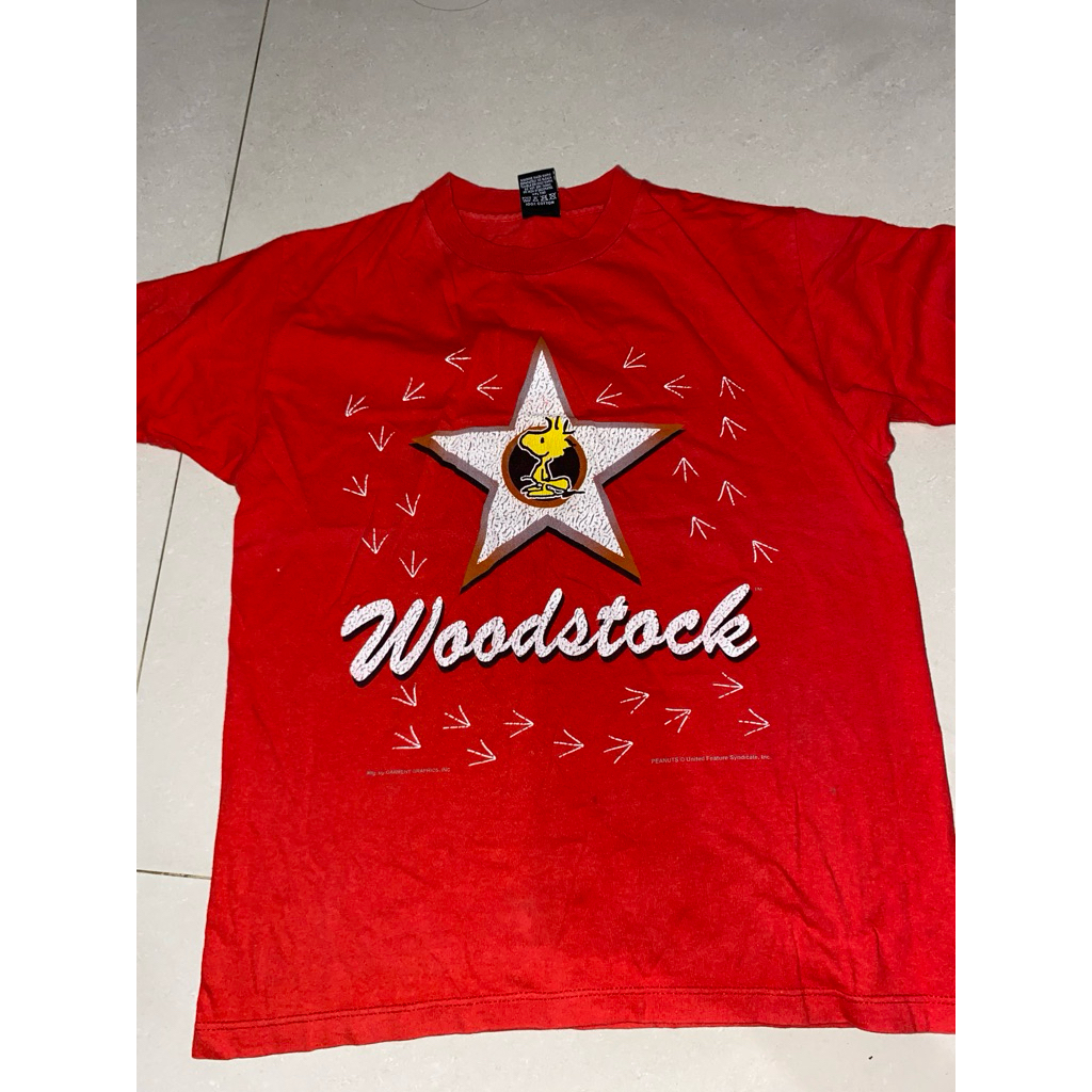 preloved - peanuts red shirt - woodstock