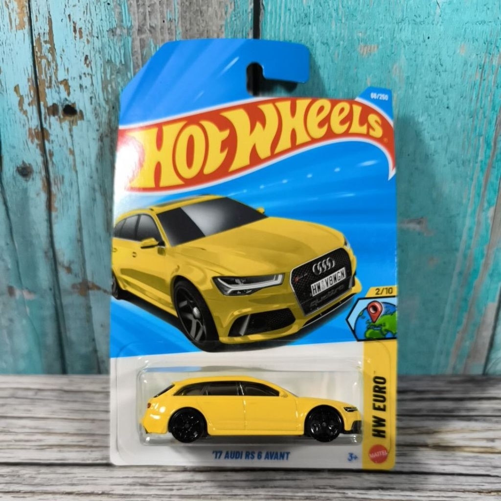 Hot Wheels 17 Audi RS 6 Avant